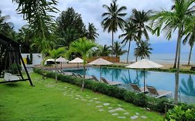 Tungtong Beach Villas